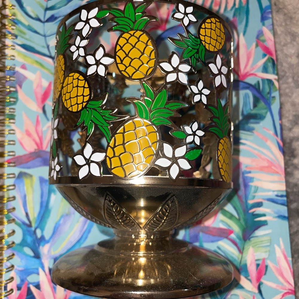BBW Pineapples & Floral Candle Pedestal/Holder